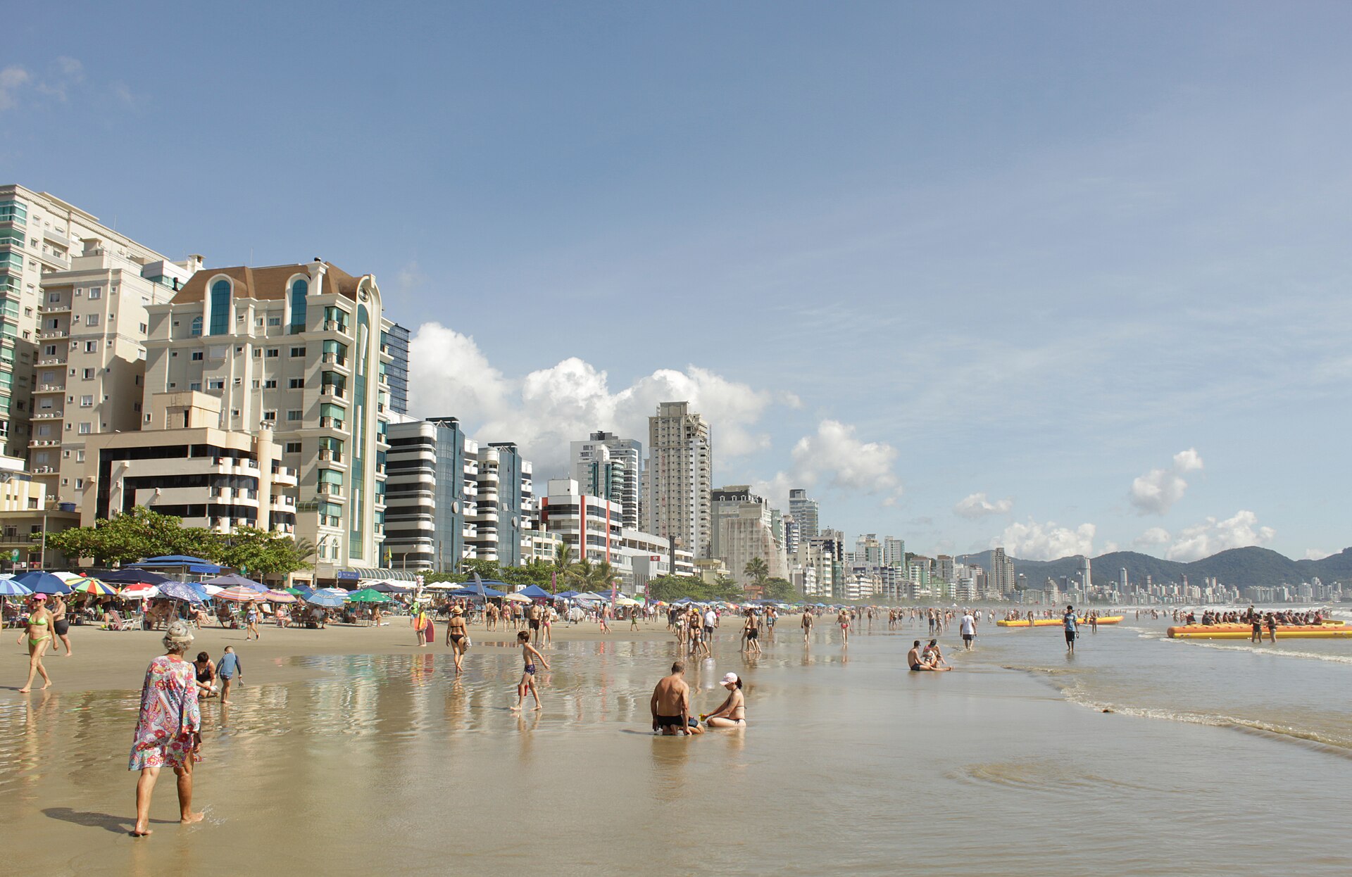 Praia em Itapema, no litoral norte de Santa Catarina